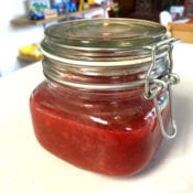 Low-Sugar Strawberry Refrigerator Jam